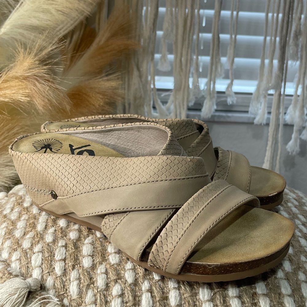 OTBT Departure Leather Sandals